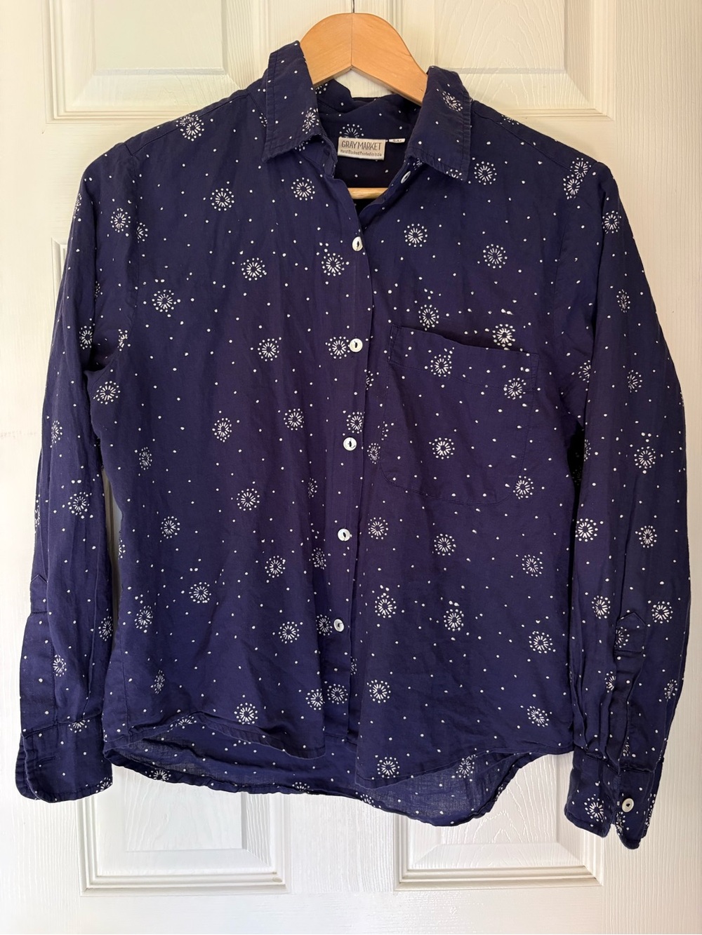 Women’s block print  Navy Button-Up Shirt size s/m